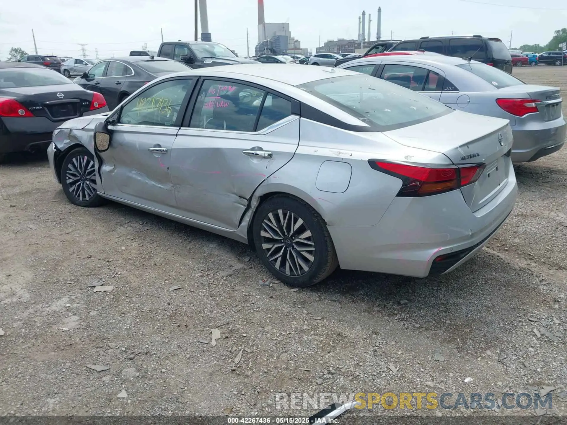 3 Photograph of a damaged car 1N4BL4DV9RN376831 NISSAN ALTIMA 2024