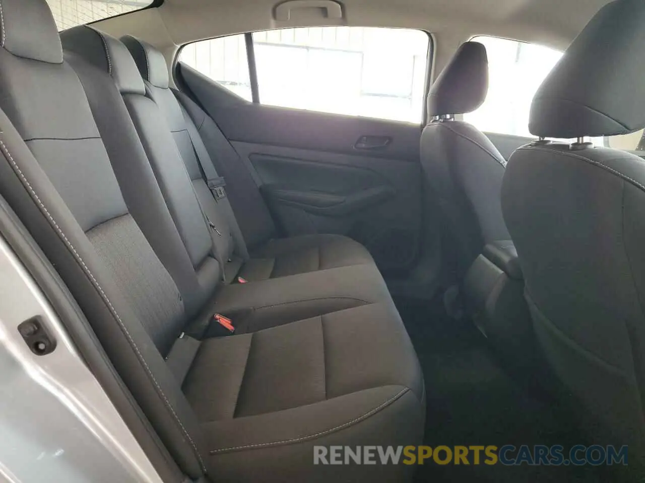 10 Фотография поврежденного автомобиля 1N4BL4DV9RN391779 NISSAN ALTIMA 2024