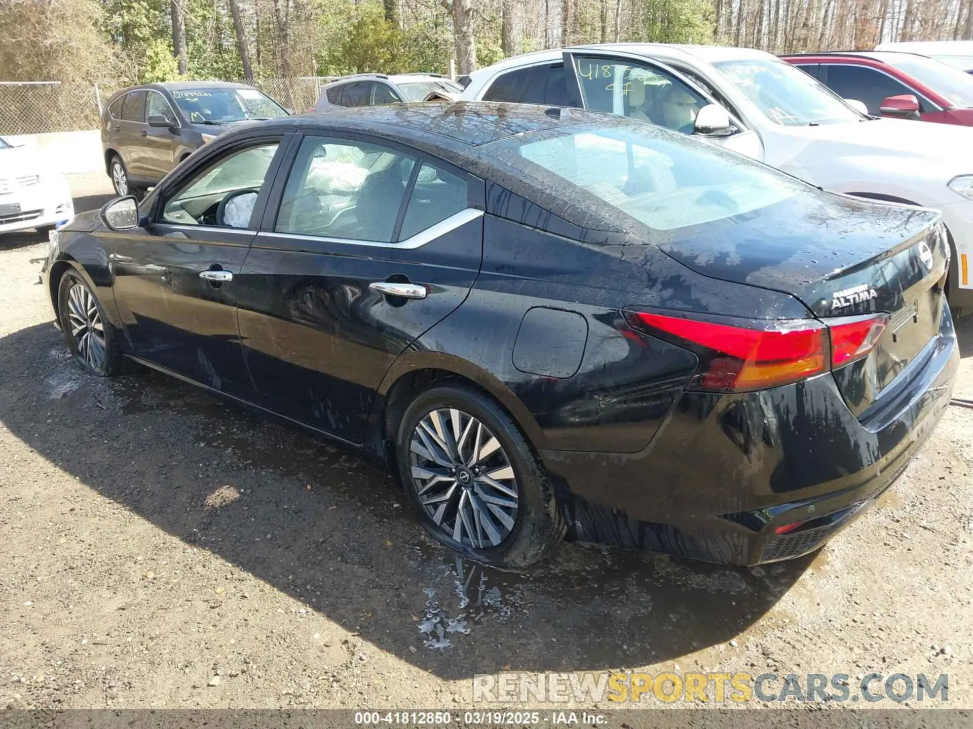 3 Photograph of a damaged car 1N4BL4DVXRN321854 NISSAN ALTIMA 2024