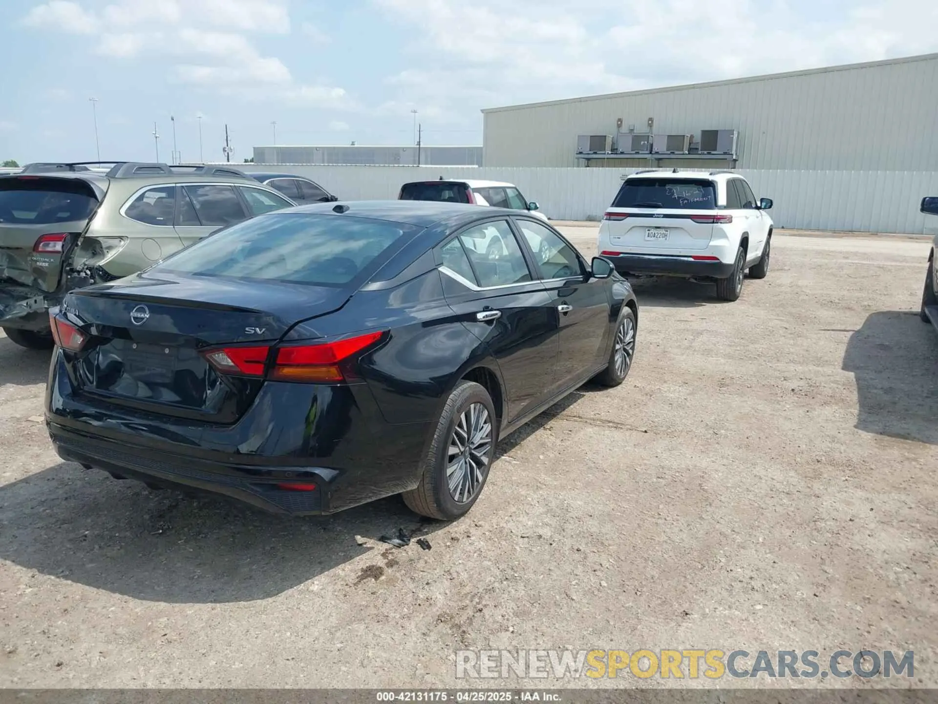 4 Photograph of a damaged car 1N4BL4DVXRN324950 NISSAN ALTIMA 2024