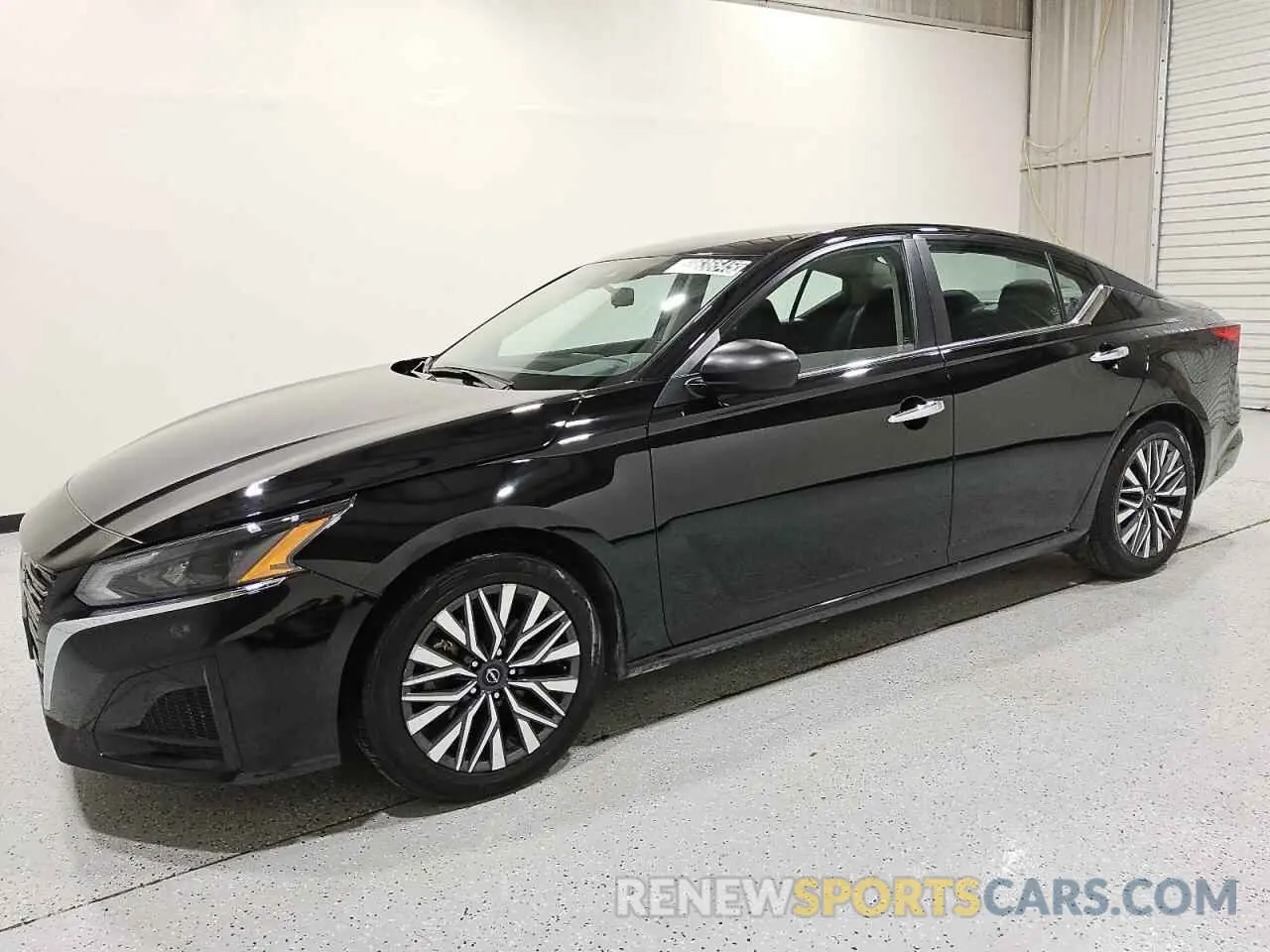 1 Photograph of a damaged car 1N4BL4DVXRN343482 NISSAN ALTIMA 2024
