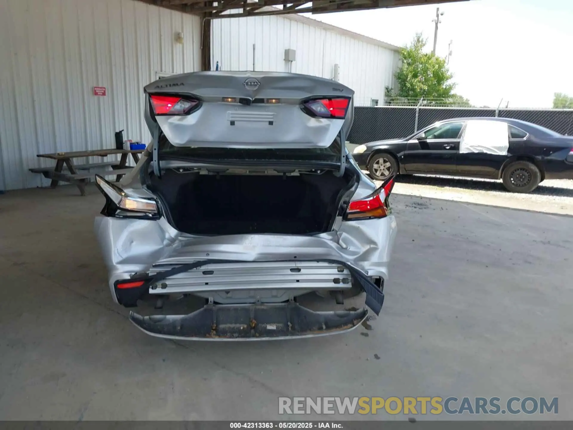 16 Photograph of a damaged car 1N4BL4DVXRN352375 NISSAN ALTIMA 2024