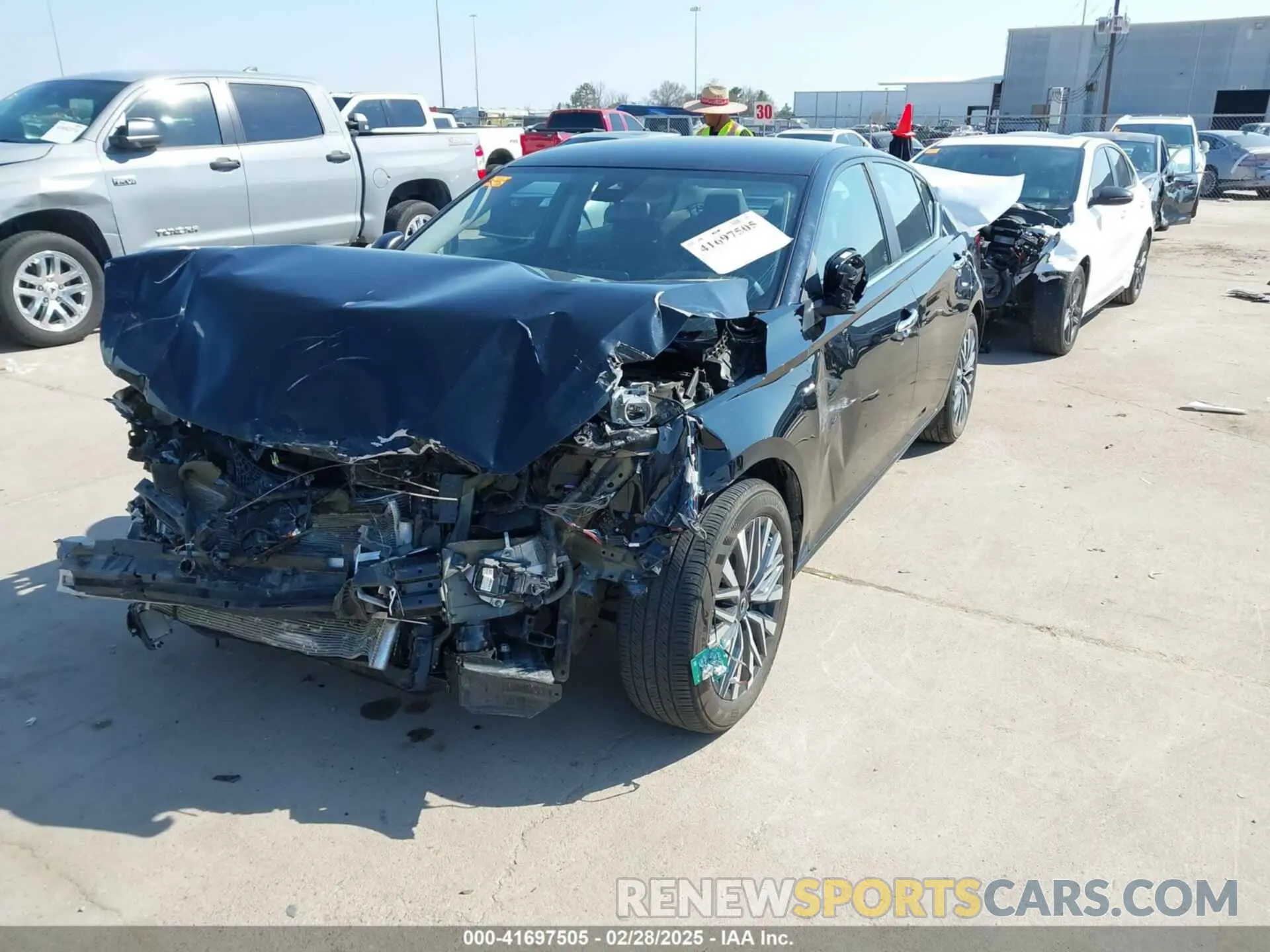 2 Фотография поврежденного автомобиля 1N4BL4DVXRN366342 NISSAN ALTIMA 2024