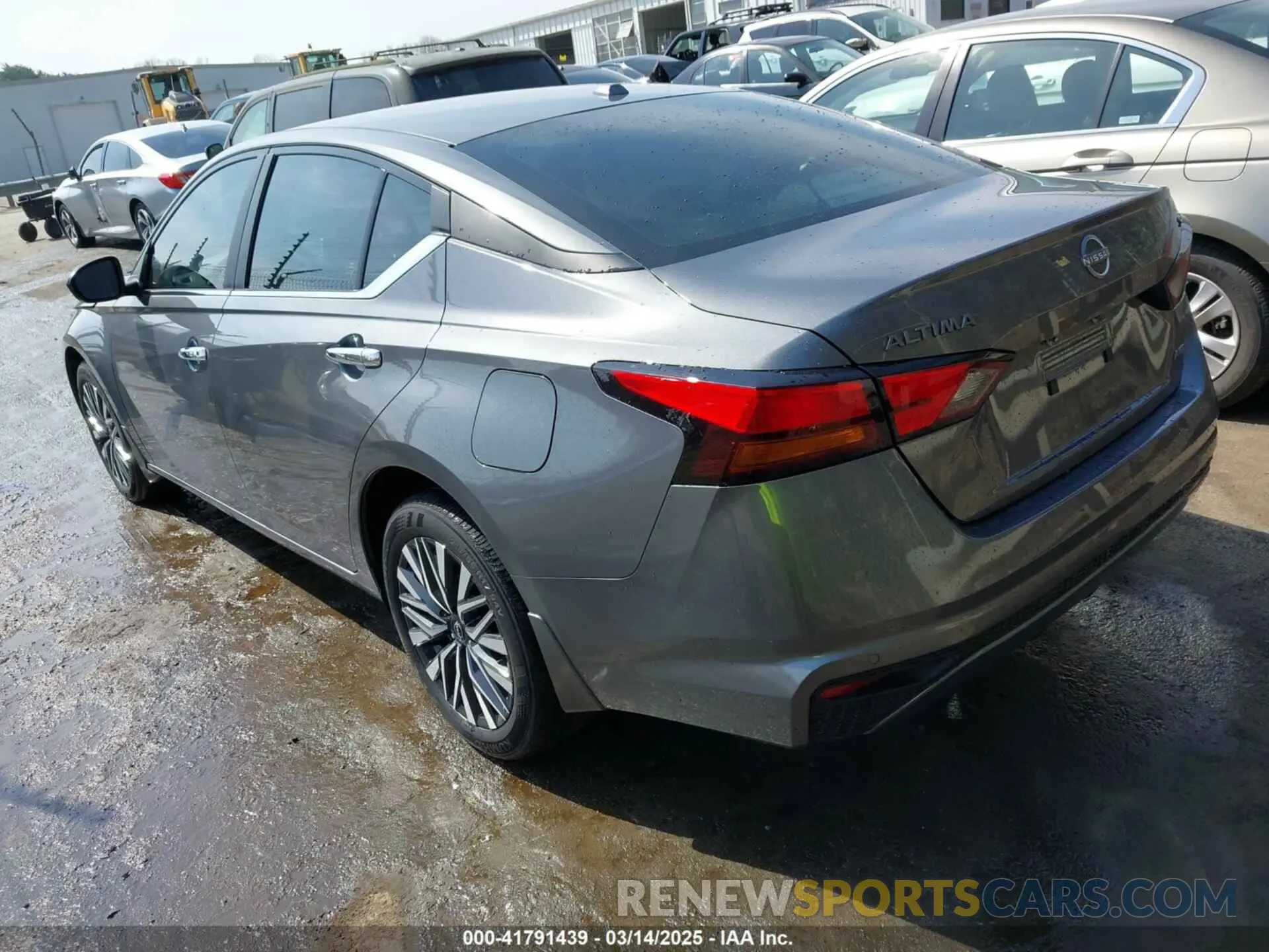3 Photograph of a damaged car 1N4BL4DW2RN432617 NISSAN ALTIMA 2024