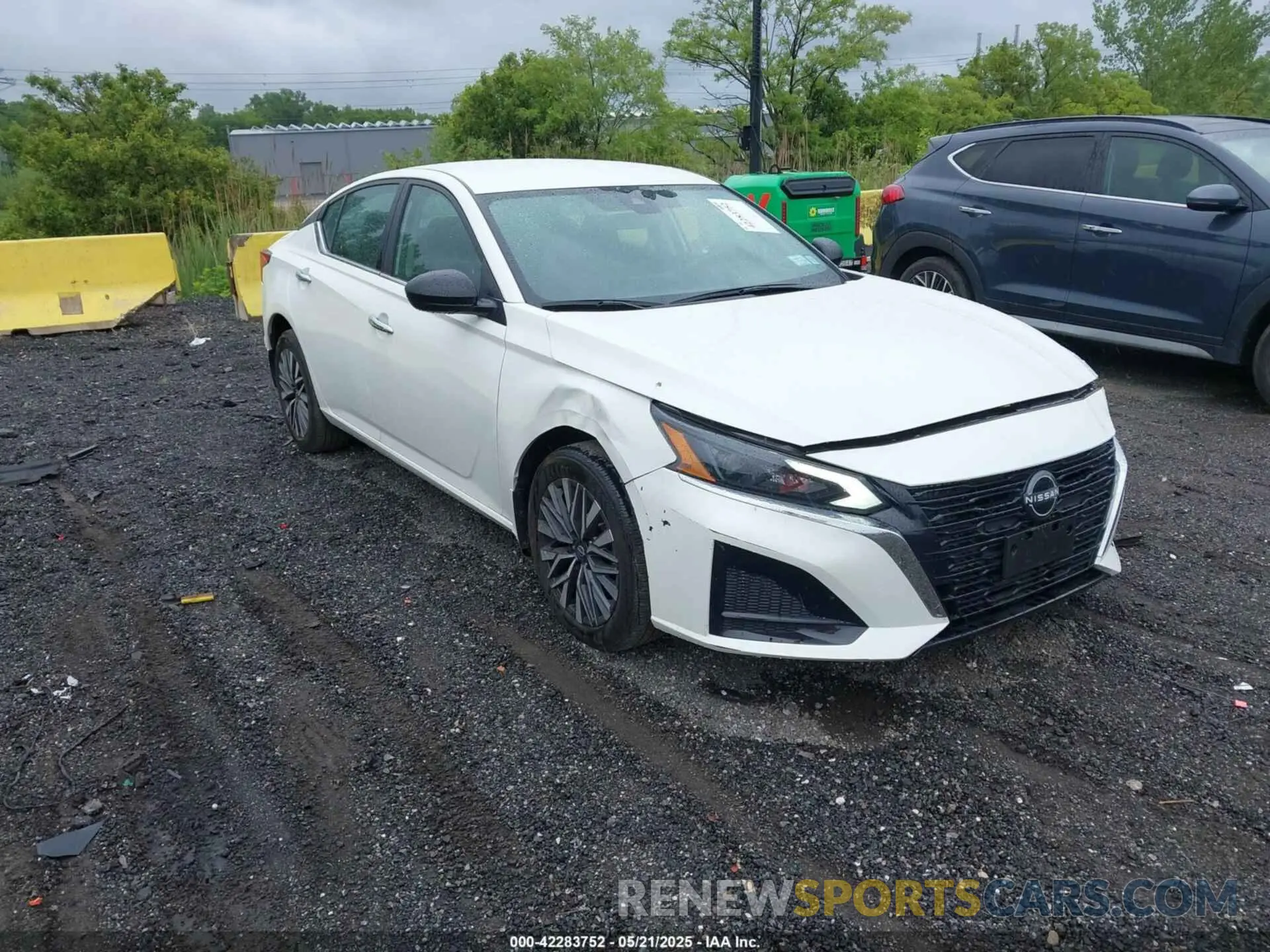 1 Фотография поврежденного автомобиля 1N4BL4DW5RN386605 NISSAN ALTIMA 2024