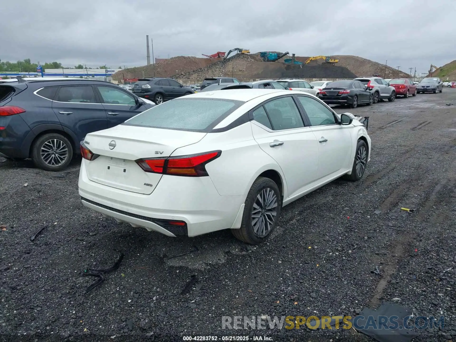 4 Фотография поврежденного автомобиля 1N4BL4DW5RN386605 NISSAN ALTIMA 2024