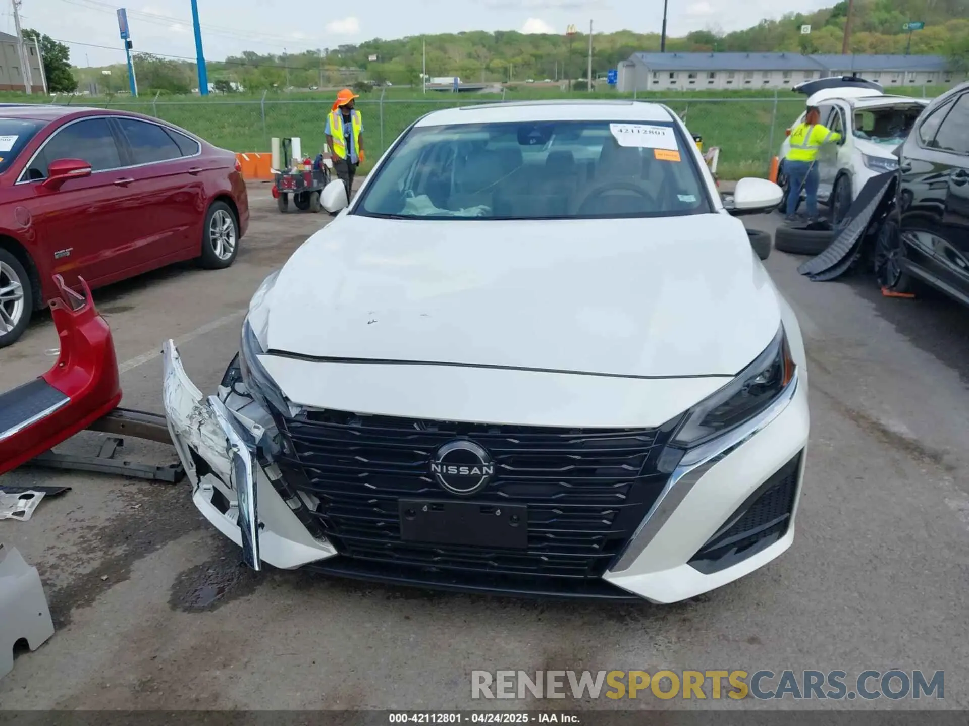 12 Фотография поврежденного автомобиля 1N4BL4EV2RN318915 NISSAN ALTIMA 2024
