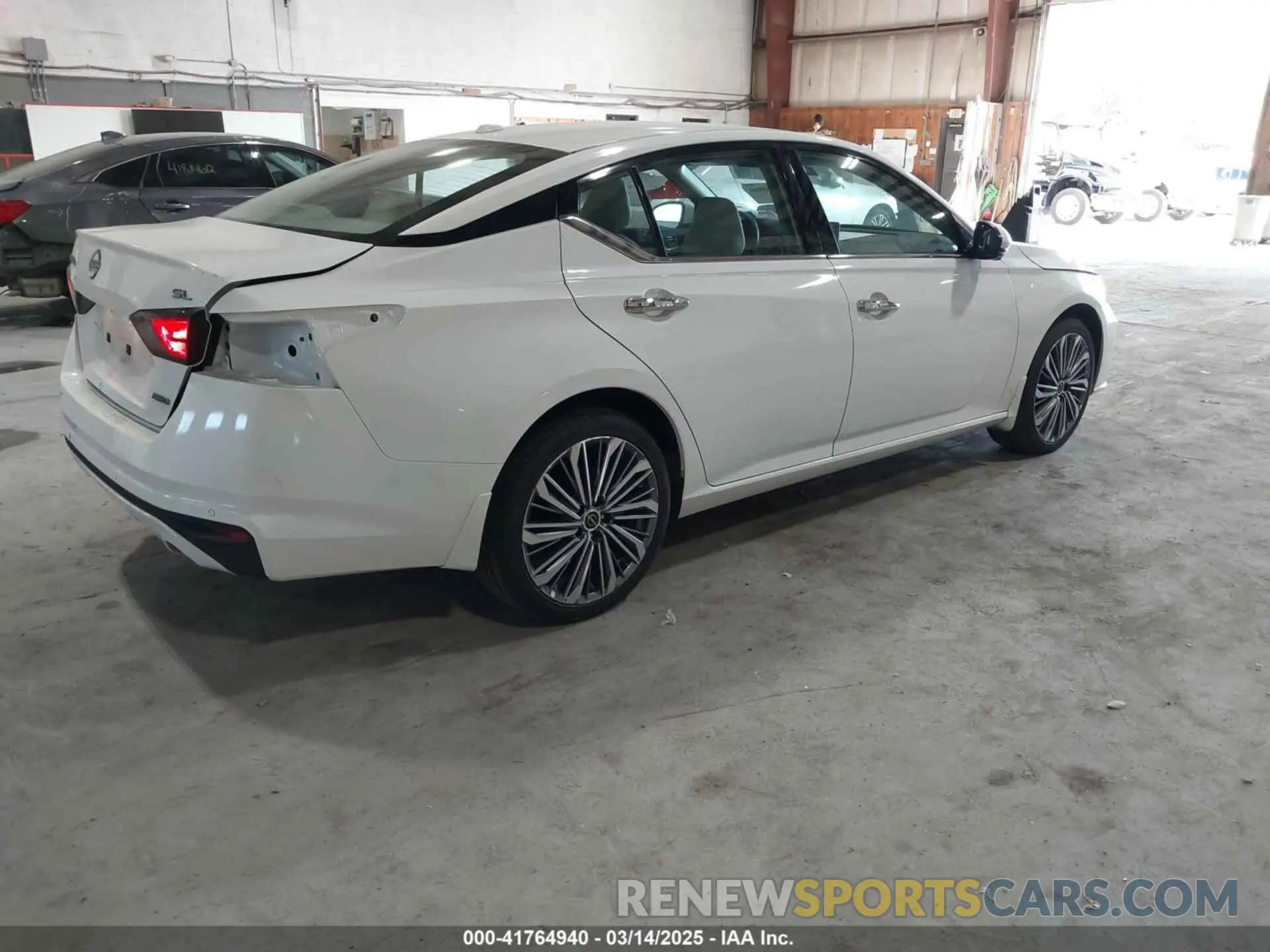 4 Фотография поврежденного автомобиля 1N4BL4EW3RN414447 NISSAN ALTIMA 2024