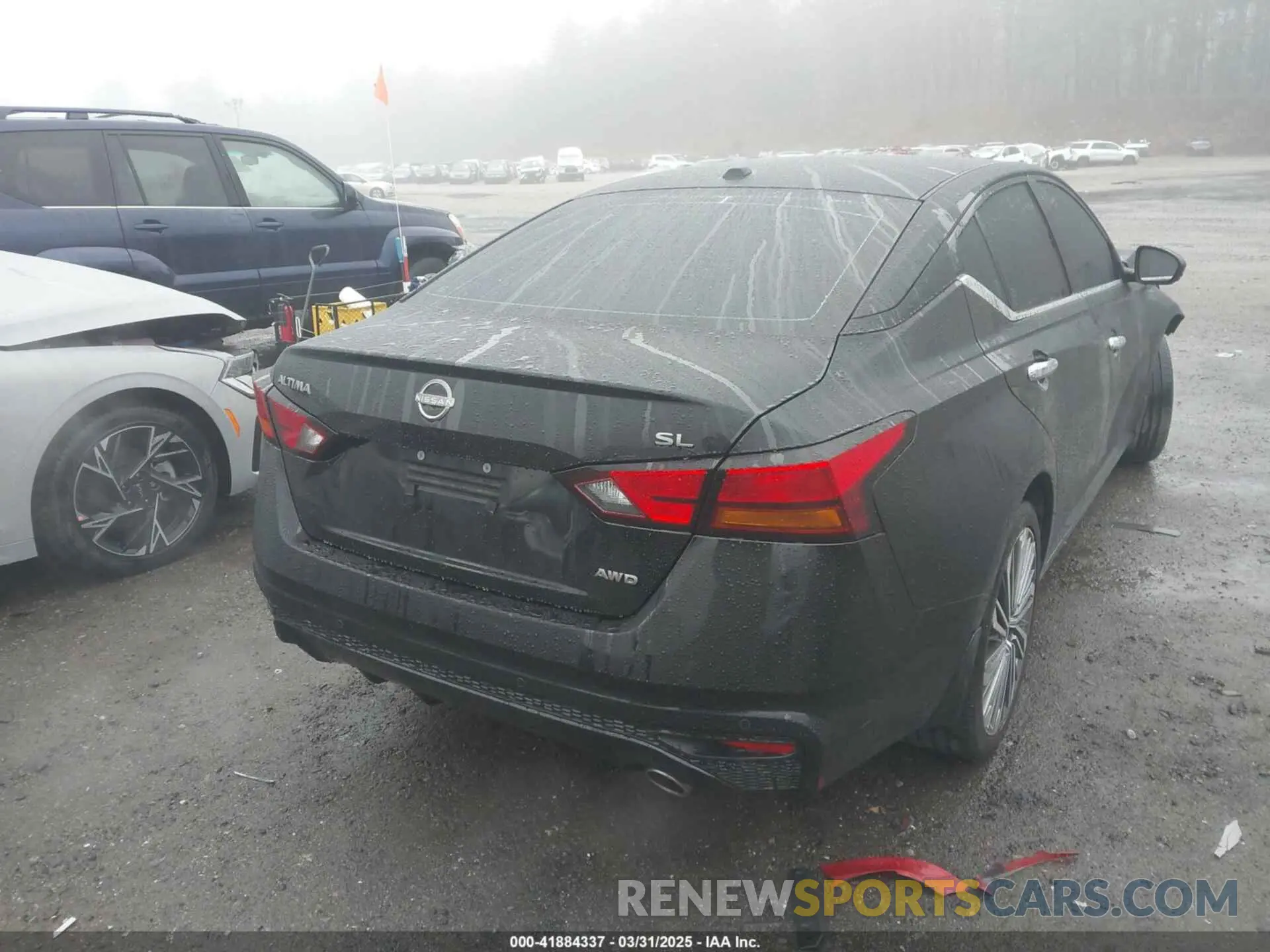 16 Photograph of a damaged car 1N4BL4EW7RN368279 NISSAN ALTIMA 2024
