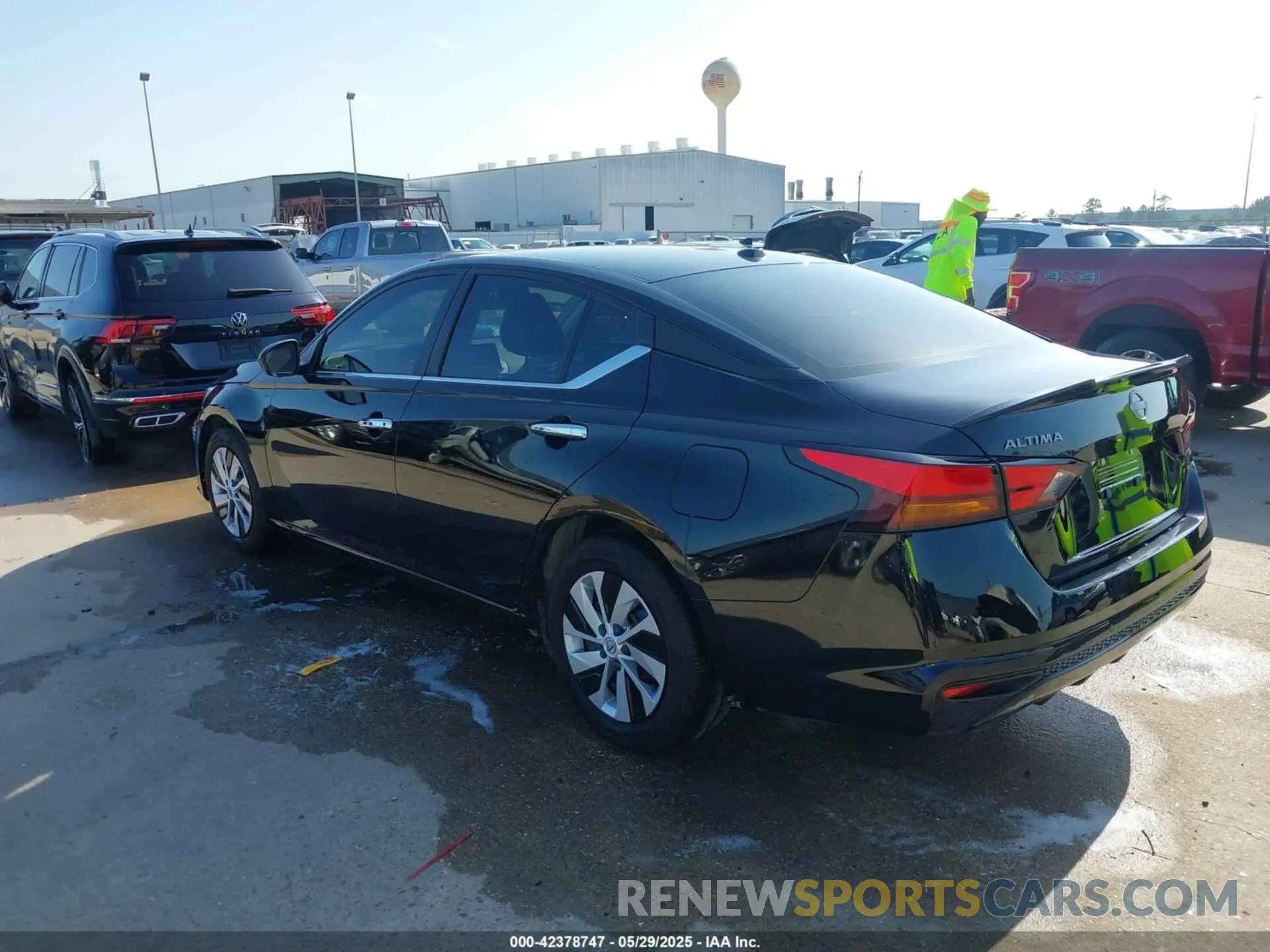 3 Photograph of a damaged car 1N4BL4BV0SN317580 NISSAN ALTIMA 2025