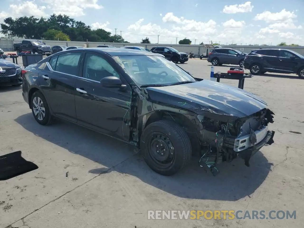 4 Photograph of a damaged car 1N4BL4BVXSN316226 NISSAN ALTIMA 2025