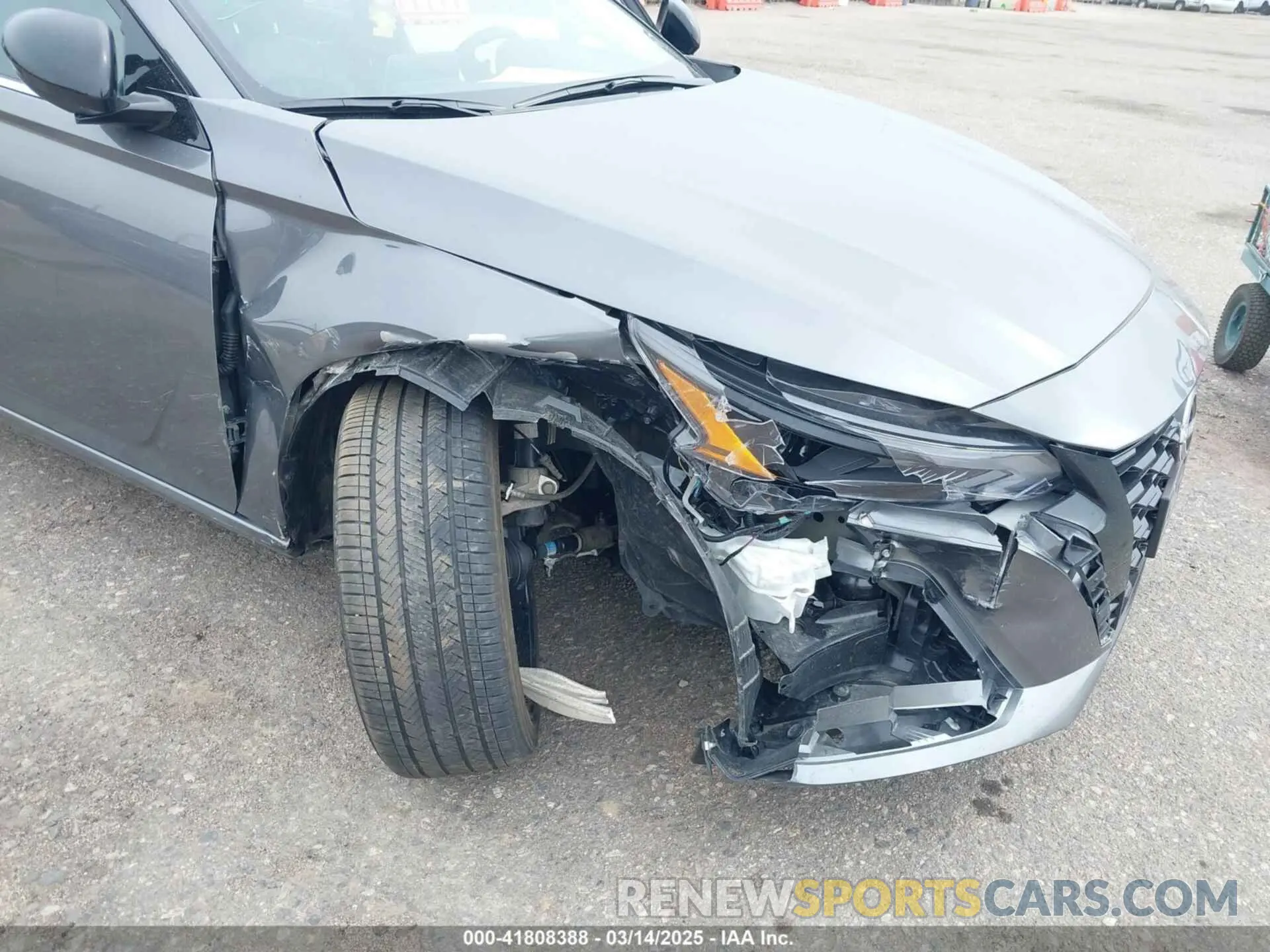 6 Фотография поврежденного автомобиля 1N4BL4CV1SN308742 NISSAN ALTIMA 2025