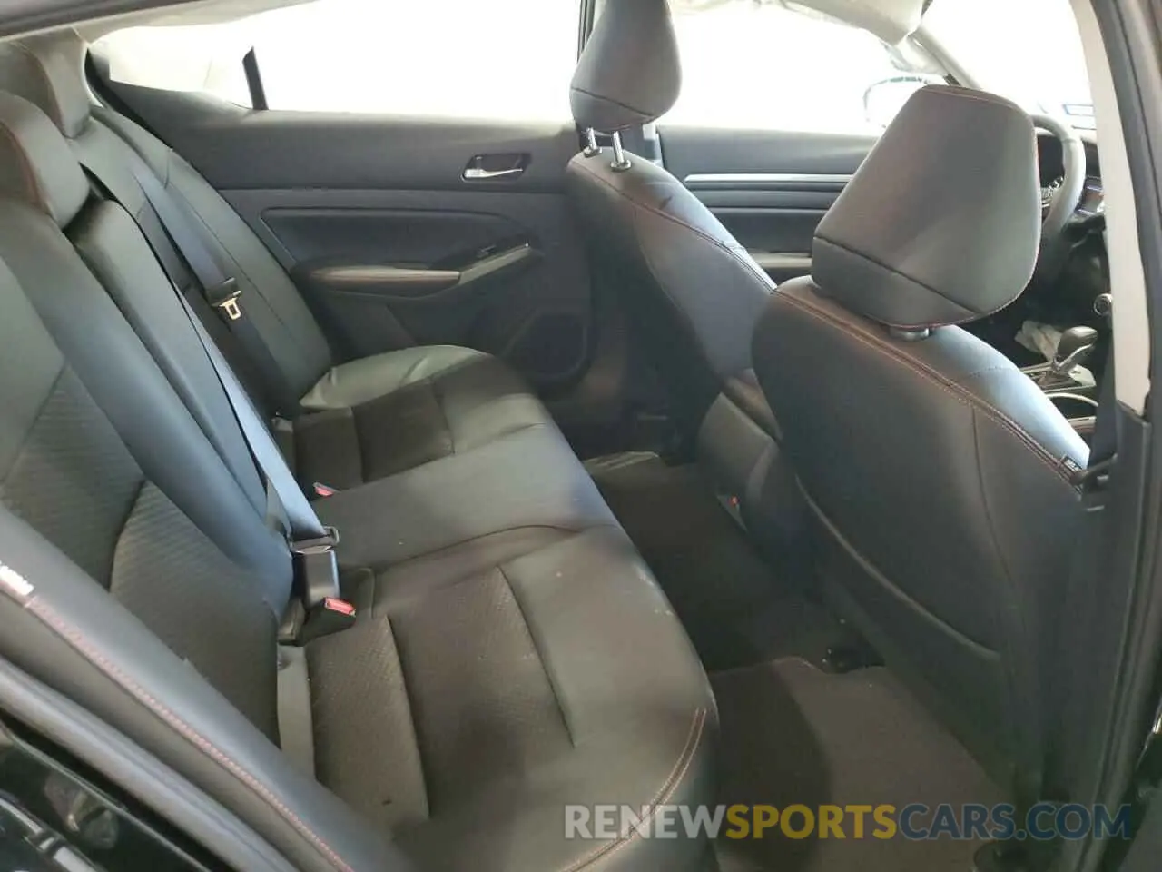 10 Фотография поврежденного автомобиля 1N4BL4CV6SN309174 NISSAN ALTIMA 2025