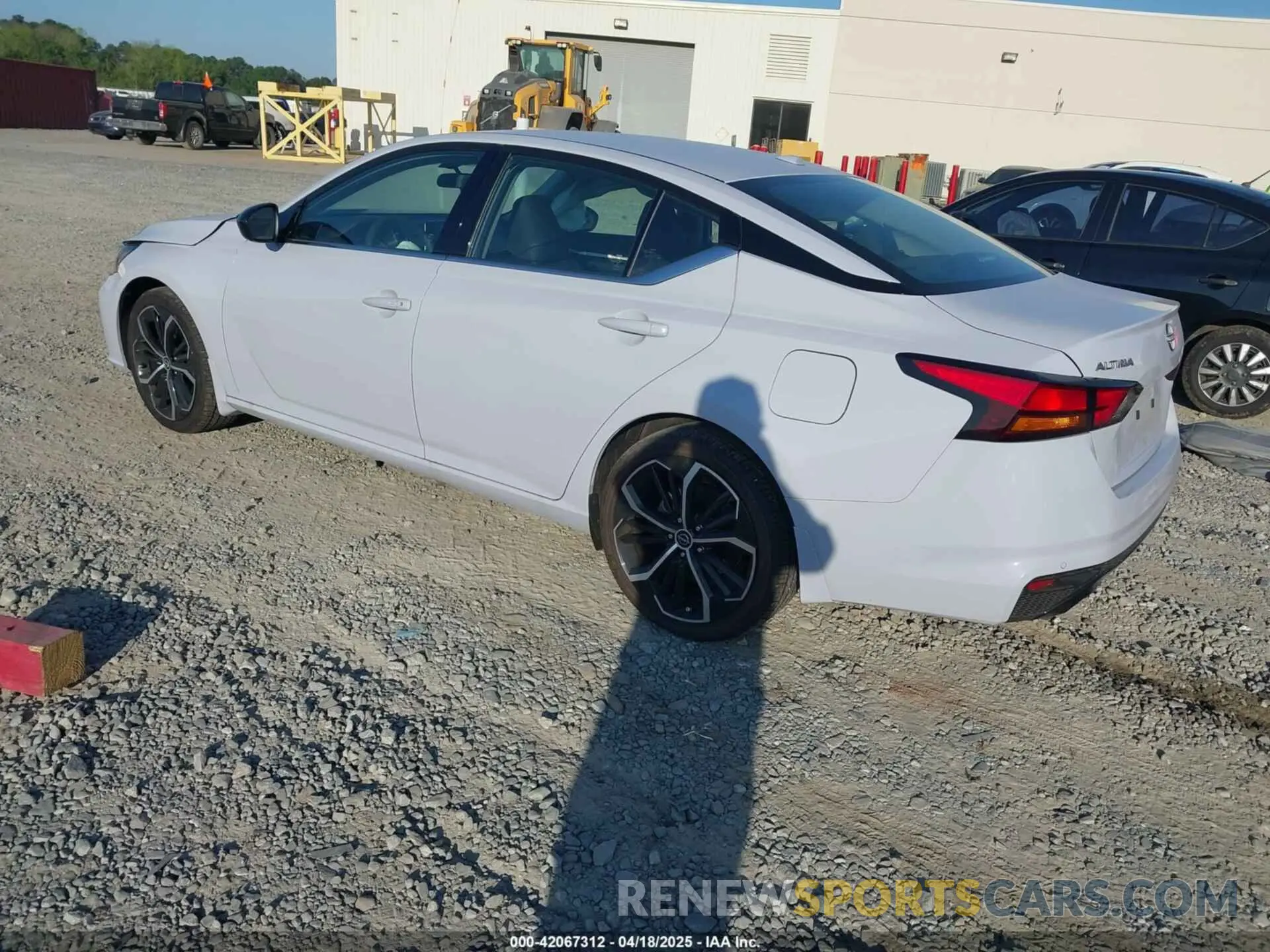 3 Фотография поврежденного автомобиля 1N4BL4CV7SN354284 NISSAN ALTIMA 2025