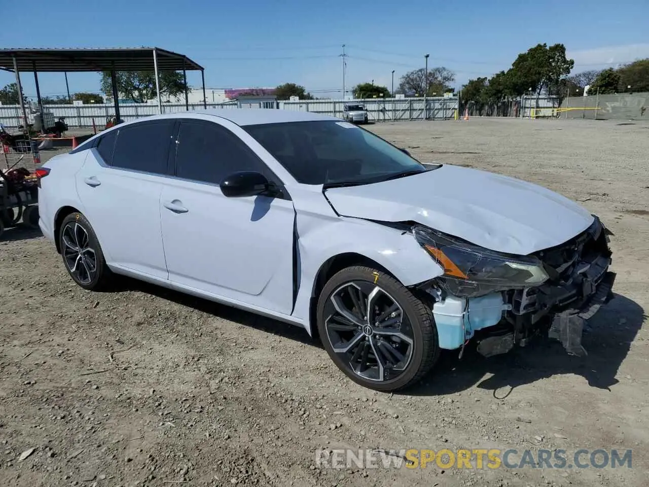 4 Photograph of a damaged car 1N4BL4CVXSN340945 NISSAN ALTIMA 2025