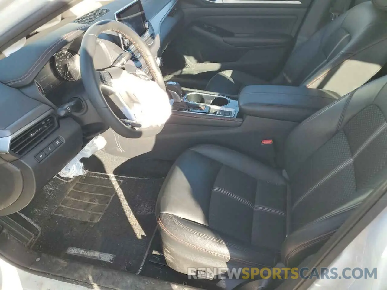 7 Фотография поврежденного автомобиля 1N4BL4CW5SN326072 NISSAN ALTIMA 2025