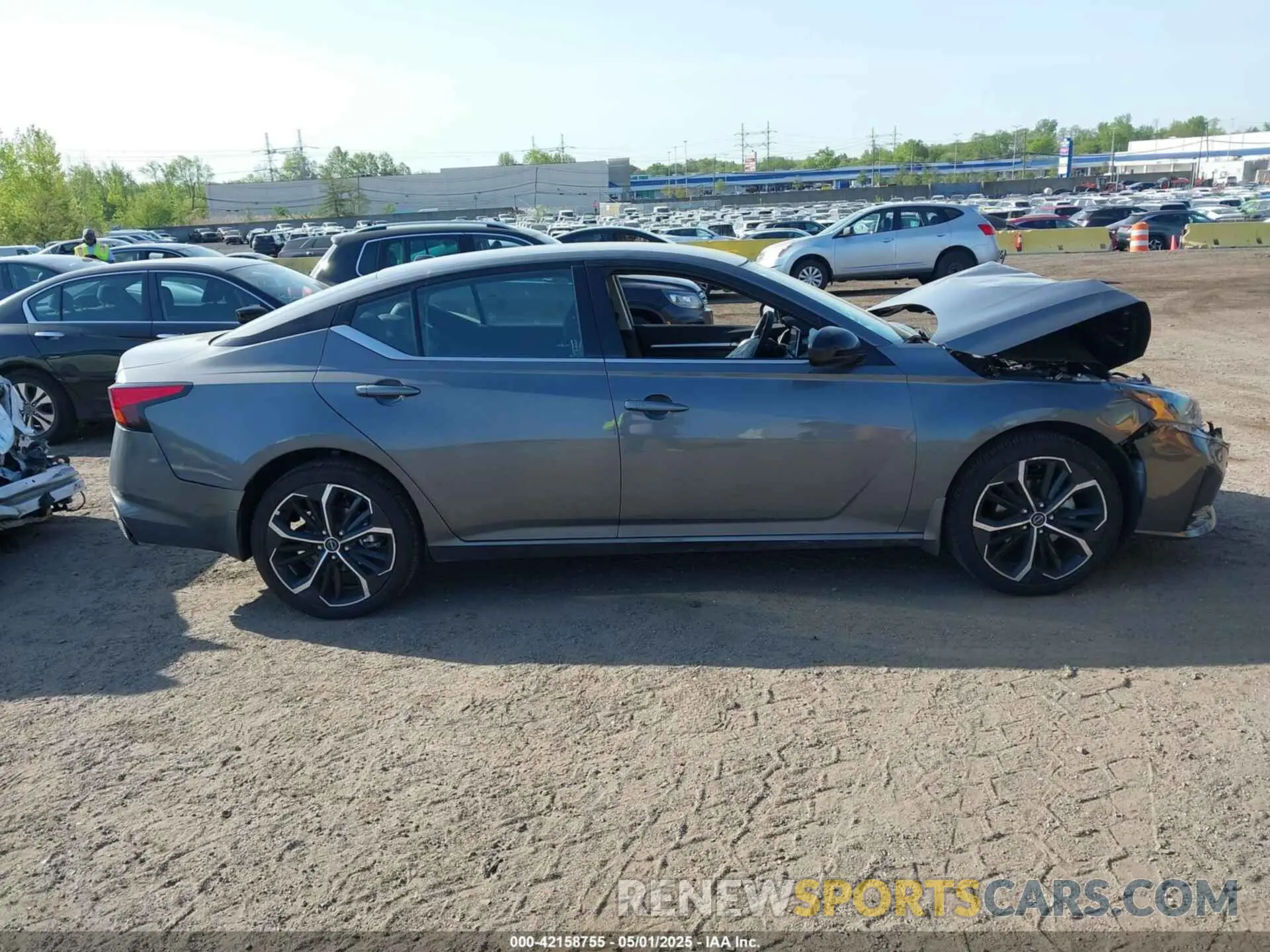 13 Photograph of a damaged car 1N4BL4CW8SN327829 NISSAN ALTIMA 2025