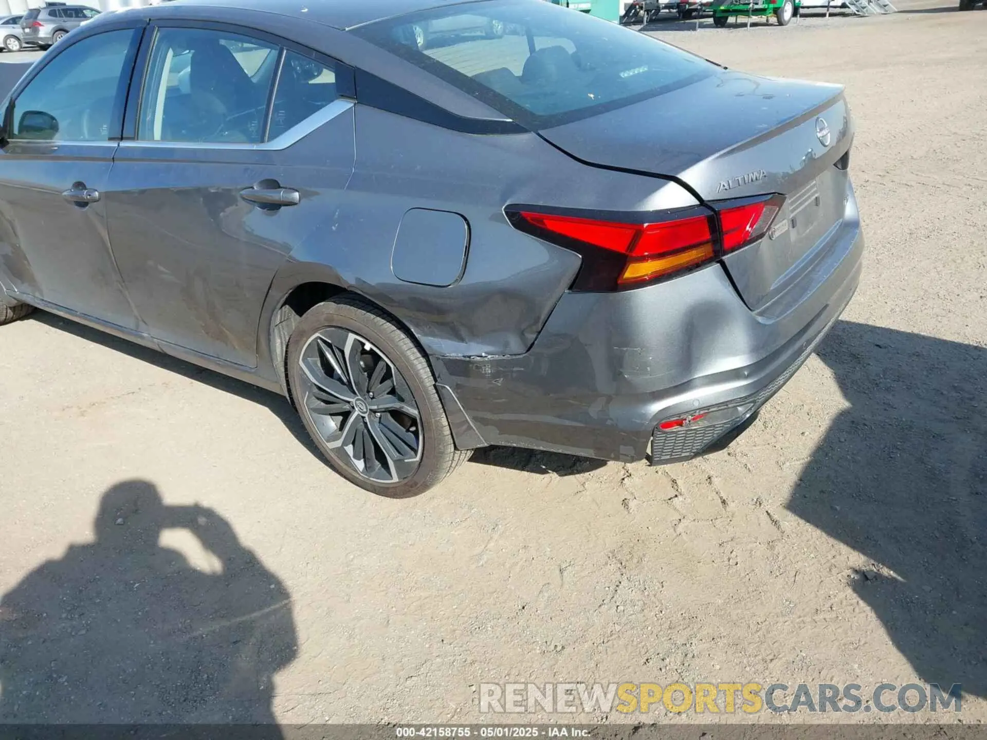 21 Photograph of a damaged car 1N4BL4CW8SN327829 NISSAN ALTIMA 2025