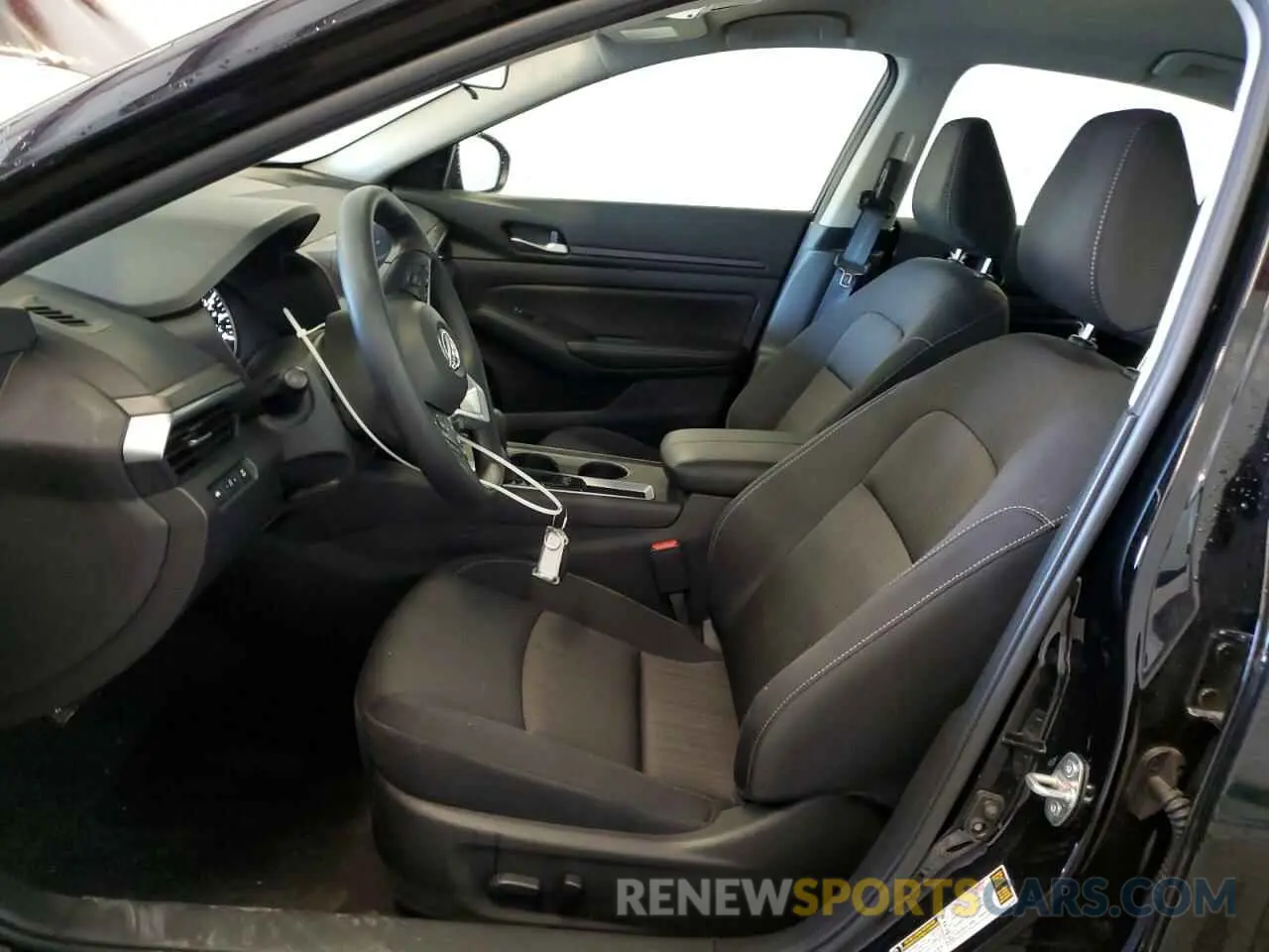 7 Фотография поврежденного автомобиля 1N4BL4DV0SN351130 NISSAN ALTIMA 2025