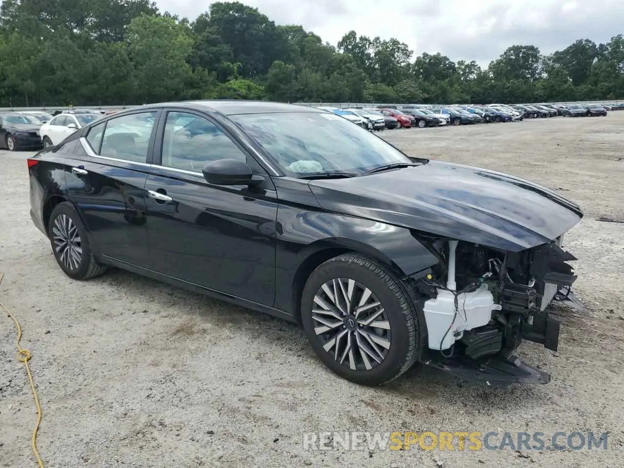 4 Photograph of a damaged car 1N4BL4DV0SN351693 NISSAN ALTIMA 2025