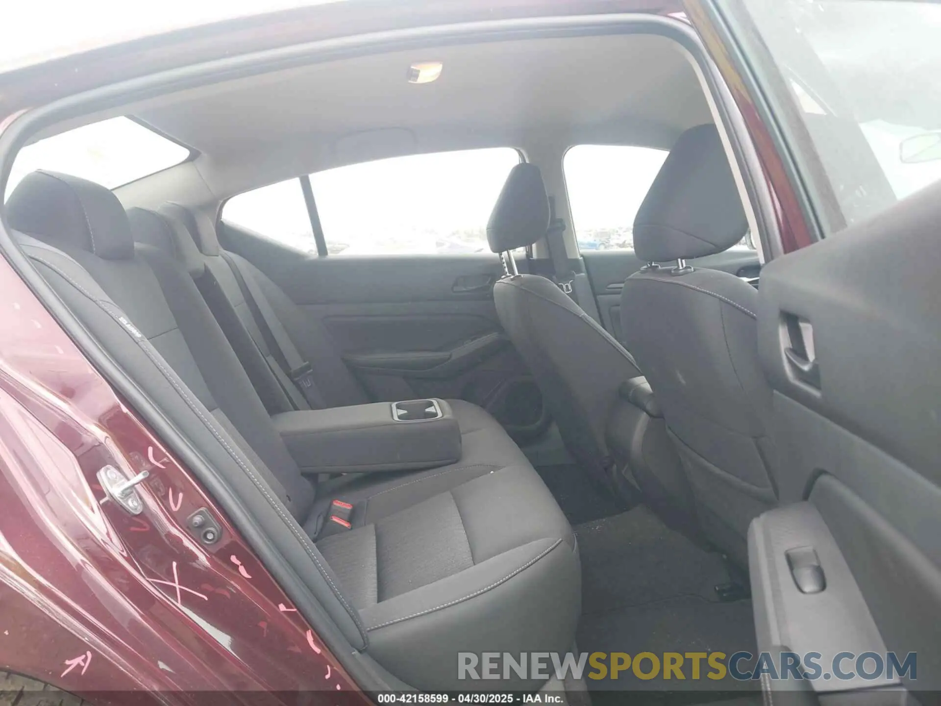 8 Фотография поврежденного автомобиля 1N4BL4DV0SN358319 NISSAN ALTIMA 2025