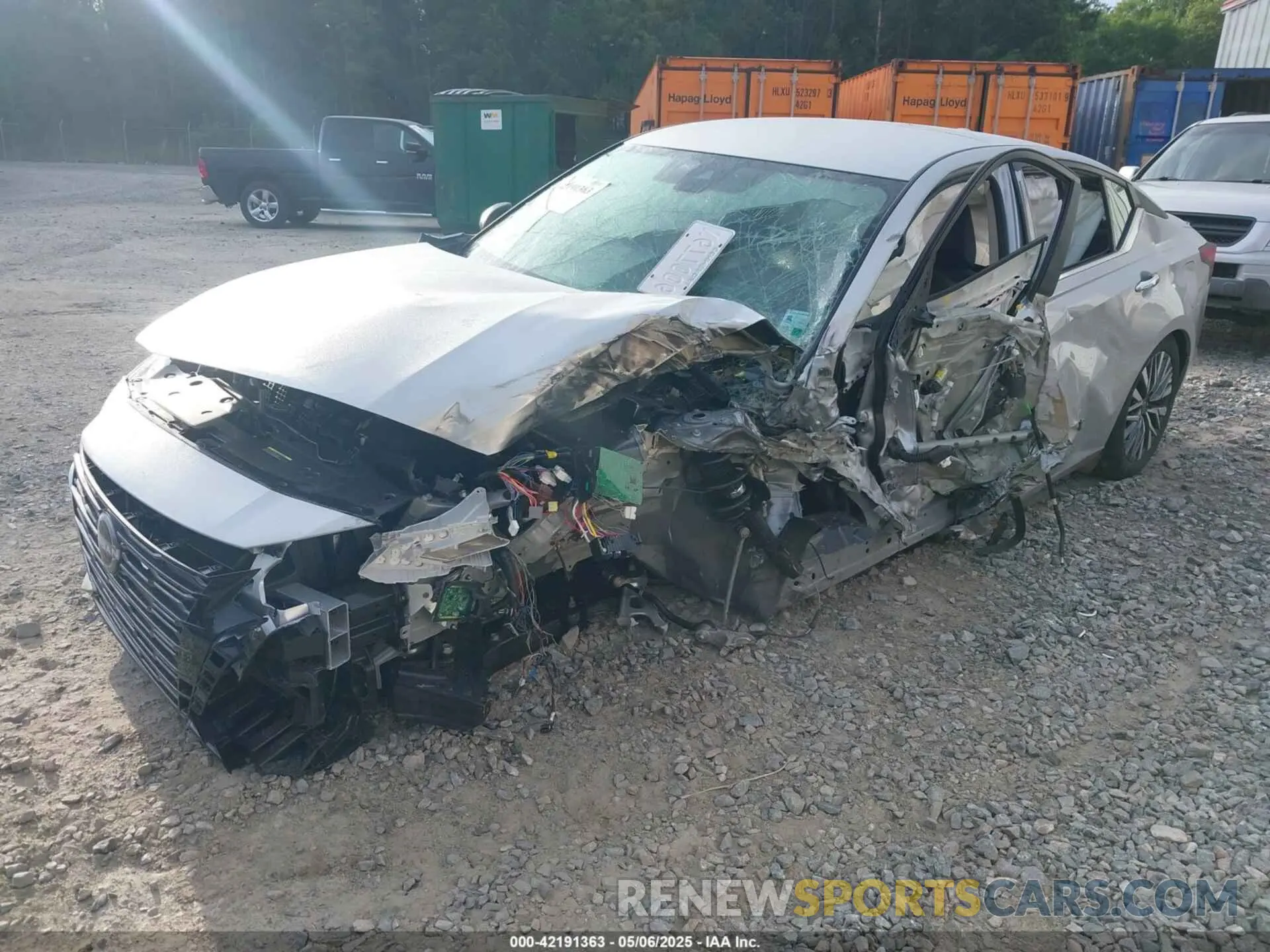 2 Фотография поврежденного автомобиля 1N4BL4DV0SN366677 NISSAN ALTIMA 2025