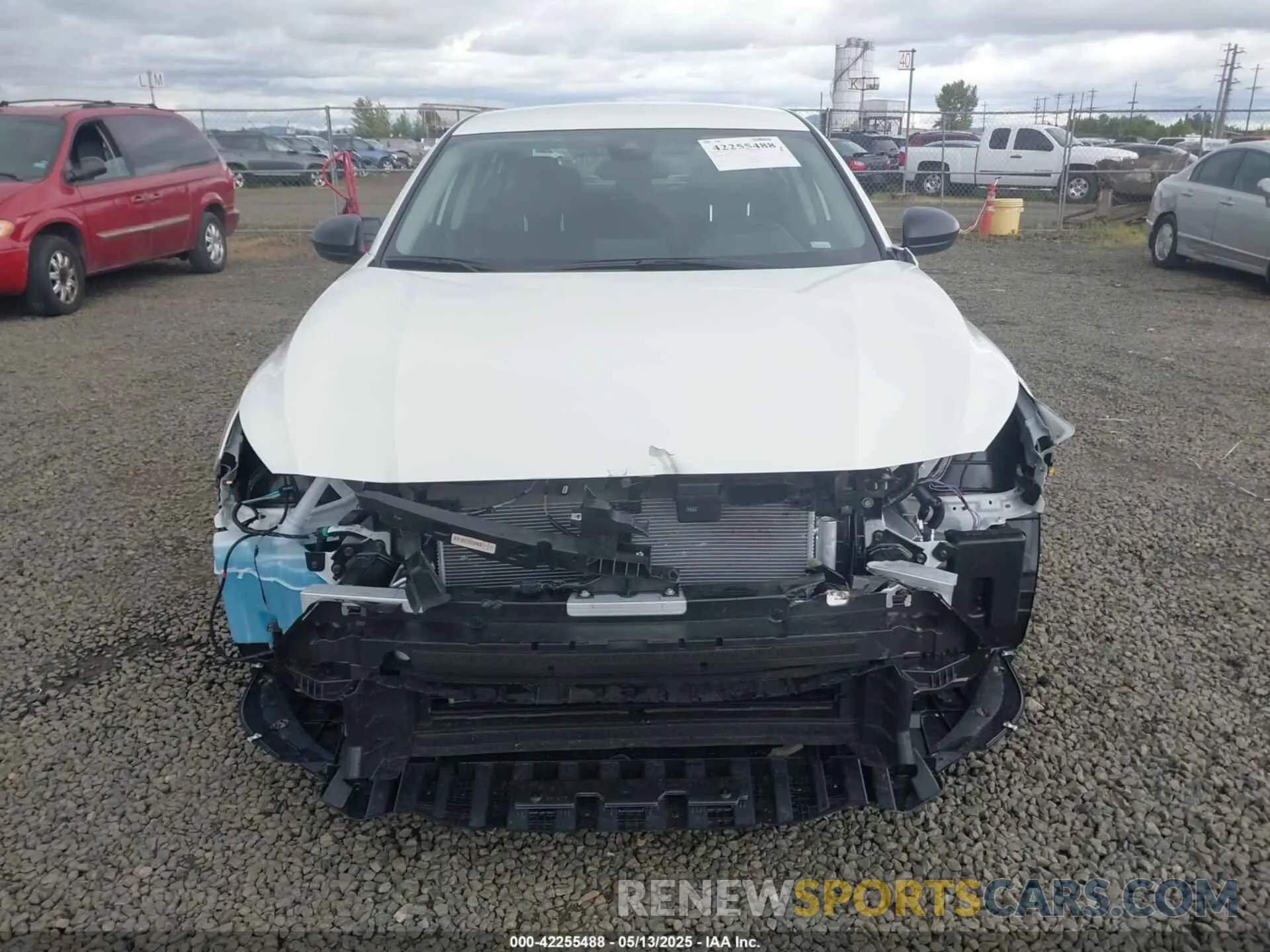 13 Photograph of a damaged car 1N4BL4DV0SN380725 NISSAN ALTIMA 2025