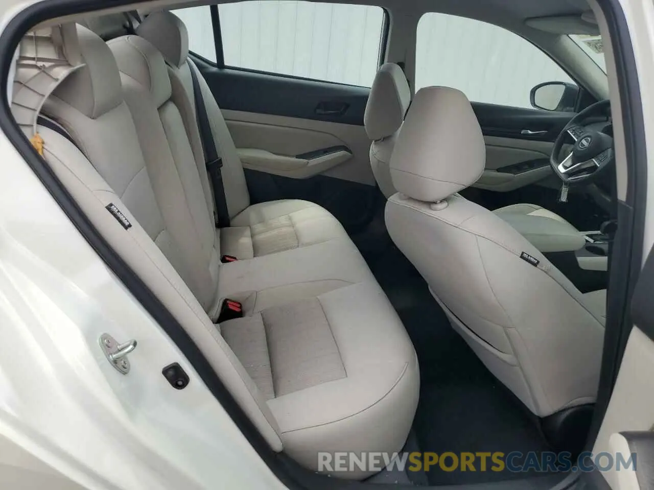 10 Фотография поврежденного автомобиля 1N4BL4DV1SN306147 NISSAN ALTIMA 2025