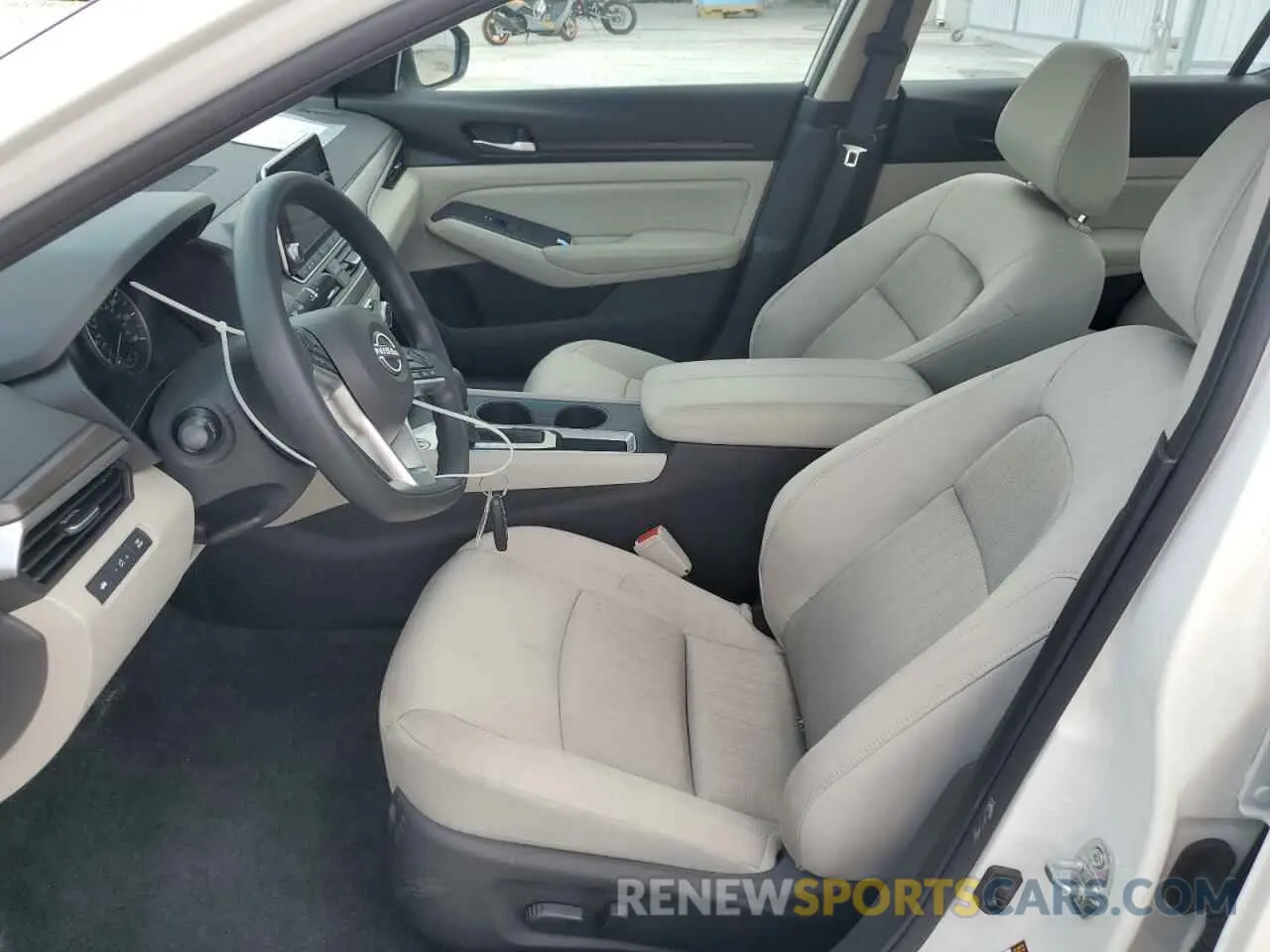7 Фотография поврежденного автомобиля 1N4BL4DV1SN306147 NISSAN ALTIMA 2025