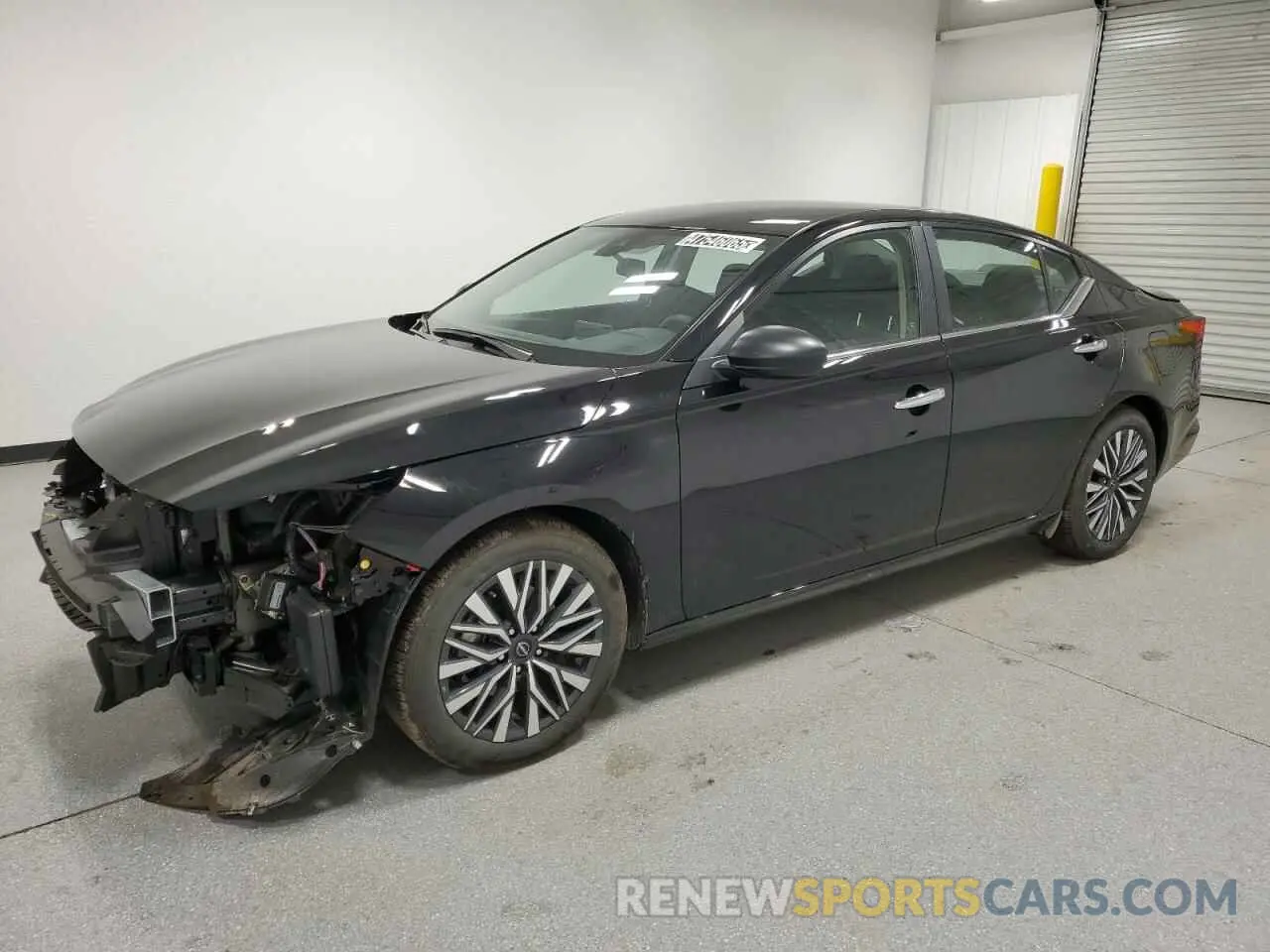 1 Photograph of a damaged car 1N4BL4DV1SN321697 NISSAN ALTIMA 2025