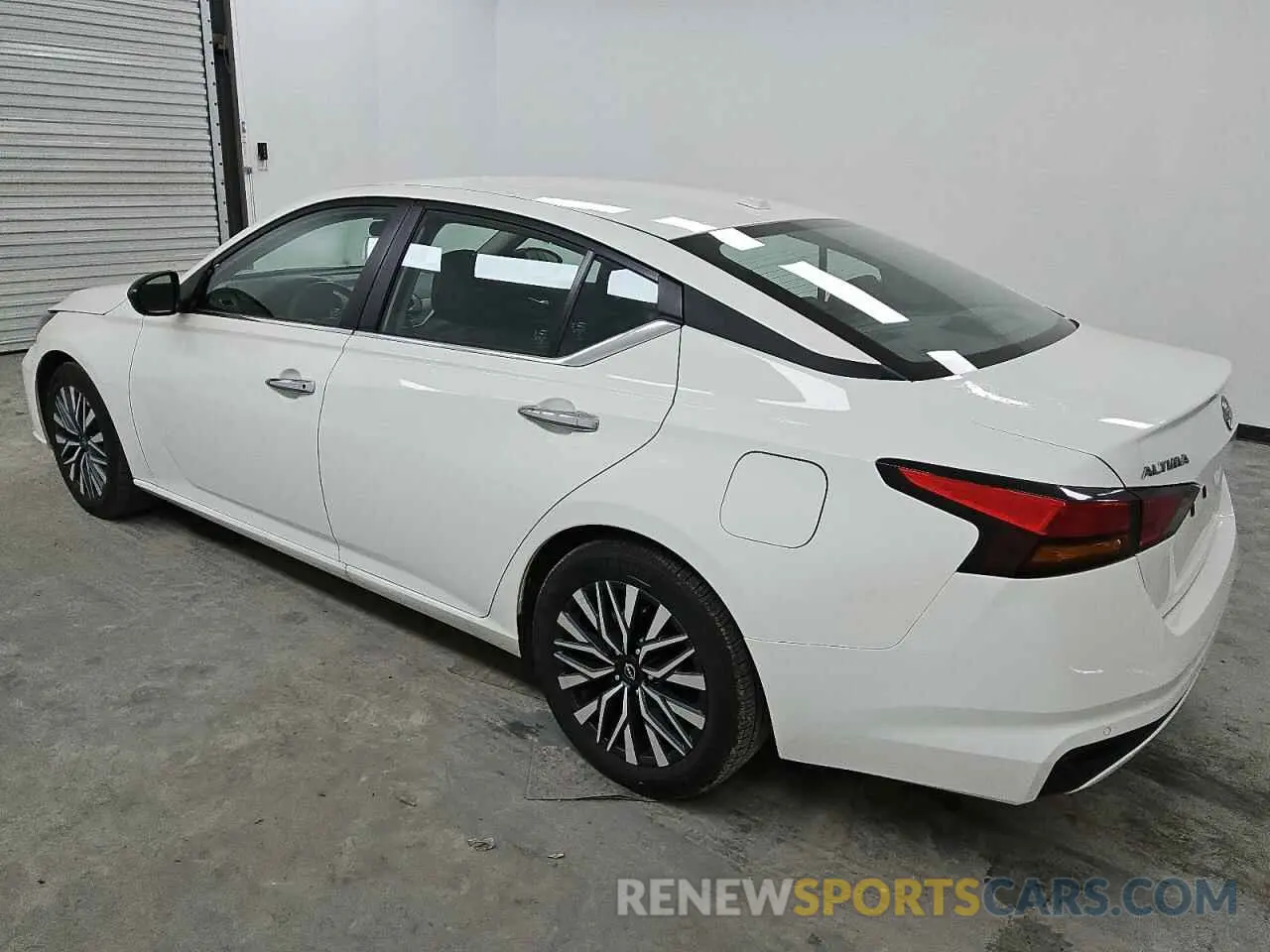 2 Фотография поврежденного автомобиля 1N4BL4DV1SN324311 NISSAN ALTIMA 2025