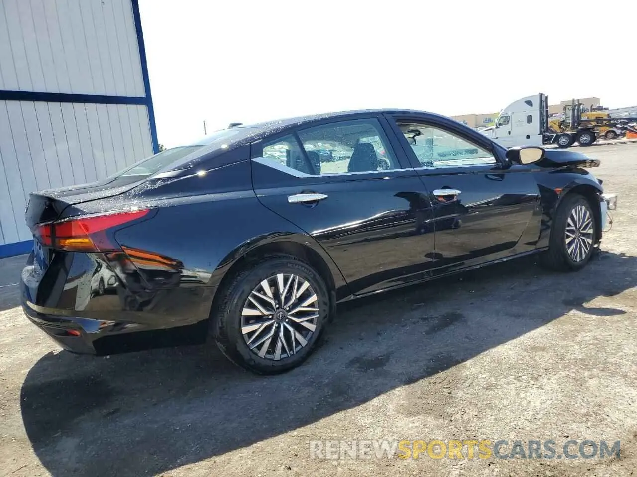 3 Фотография поврежденного автомобиля 1N4BL4DV1SN352867 NISSAN ALTIMA 2025