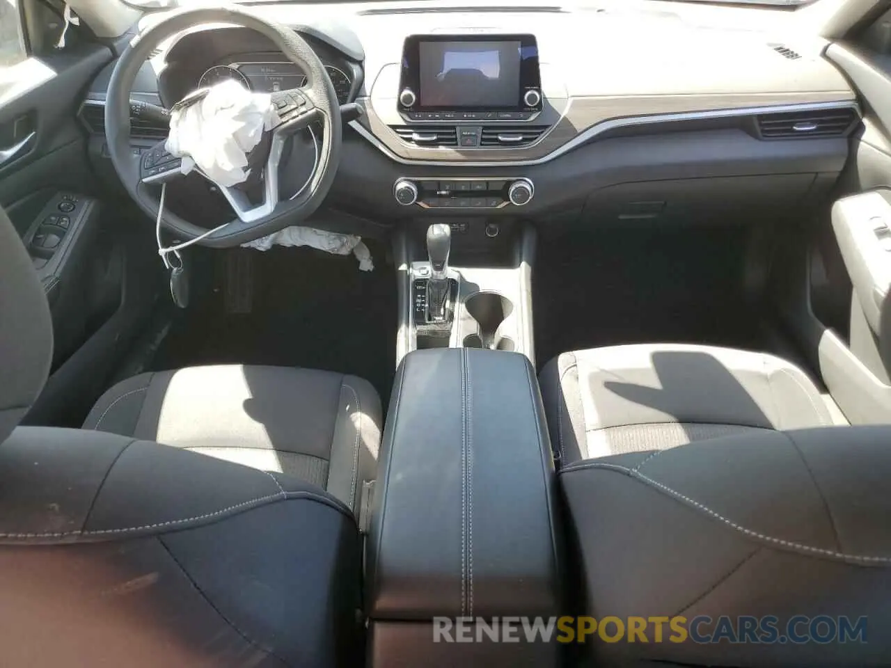 8 Фотография поврежденного автомобиля 1N4BL4DV1SN352867 NISSAN ALTIMA 2025