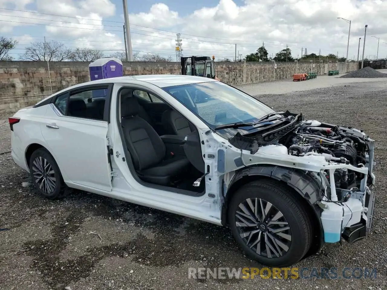 4 Фотография поврежденного автомобиля 1N4BL4DV1SN354778 NISSAN ALTIMA 2025