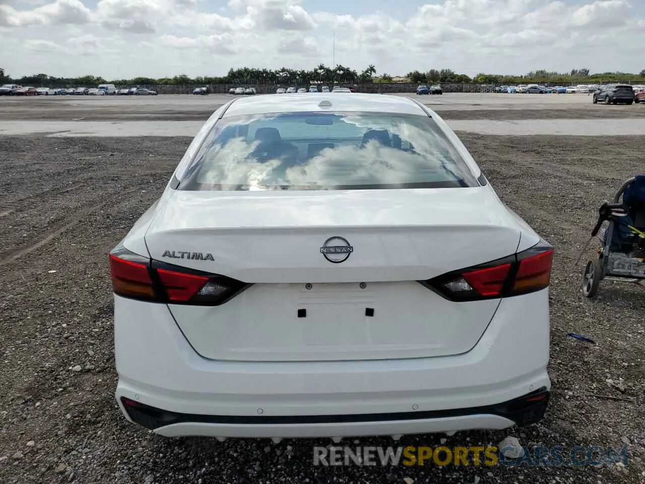 6 Фотография поврежденного автомобиля 1N4BL4DV1SN354778 NISSAN ALTIMA 2025