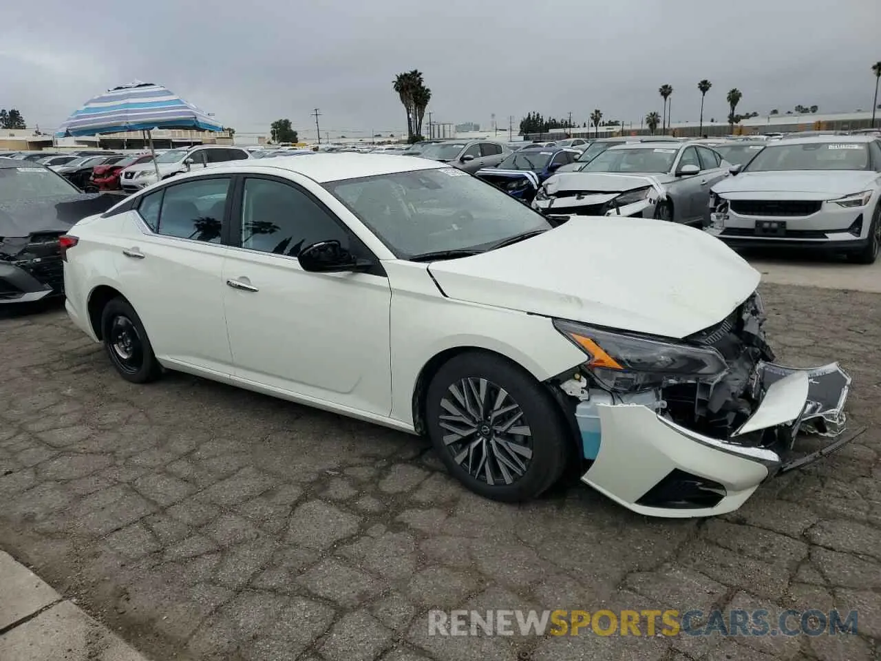 4 Photograph of a damaged car 1N4BL4DV1SN363836 NISSAN ALTIMA 2025