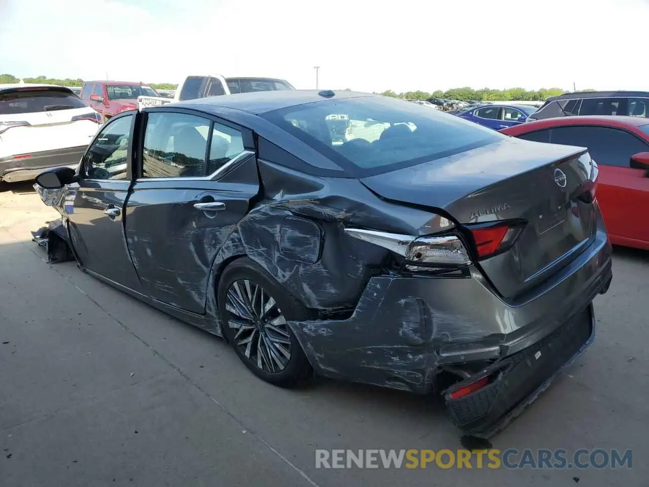 2 Photograph of a damaged car 1N4BL4DV1SN367711 NISSAN ALTIMA 2025