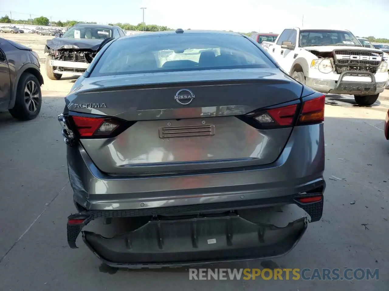 6 Photograph of a damaged car 1N4BL4DV1SN367711 NISSAN ALTIMA 2025