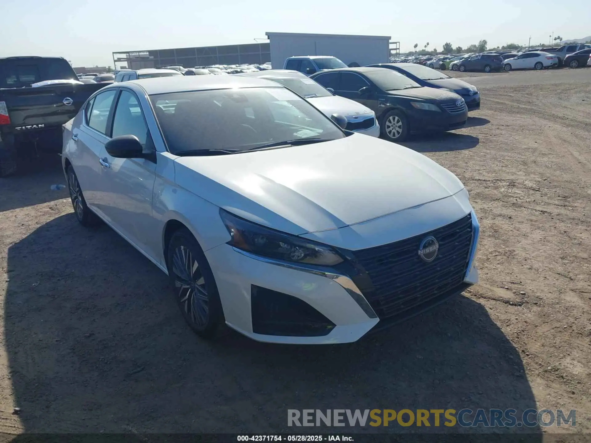 1 Photograph of a damaged car 1N4BL4DV1SN373220 NISSAN ALTIMA 2025