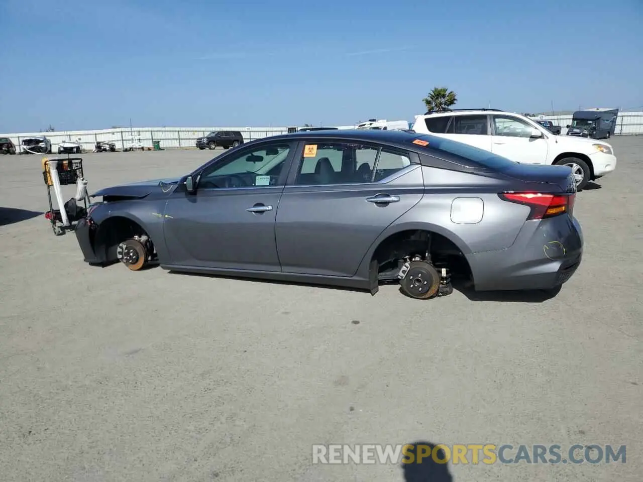 2 Photograph of a damaged car 1N4BL4DV2SN321207 NISSAN ALTIMA 2025