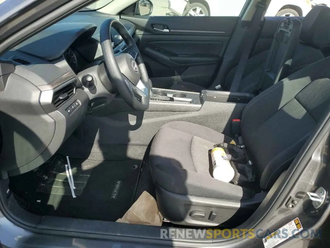 7 Photograph of a damaged car 1N4BL4DV2SN321207 NISSAN ALTIMA 2025