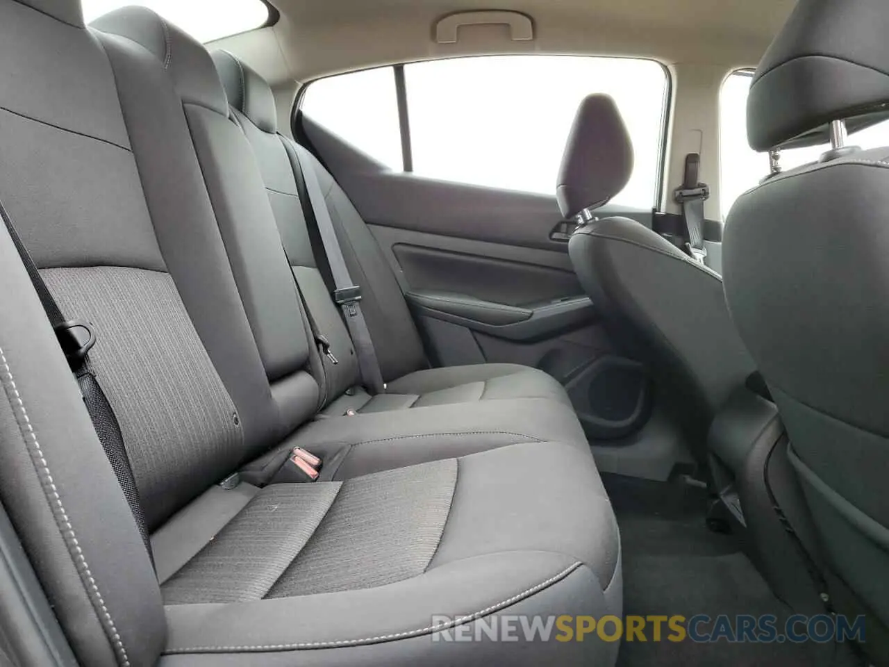 10 Фотография поврежденного автомобиля 1N4BL4DV2SN321286 NISSAN ALTIMA 2025