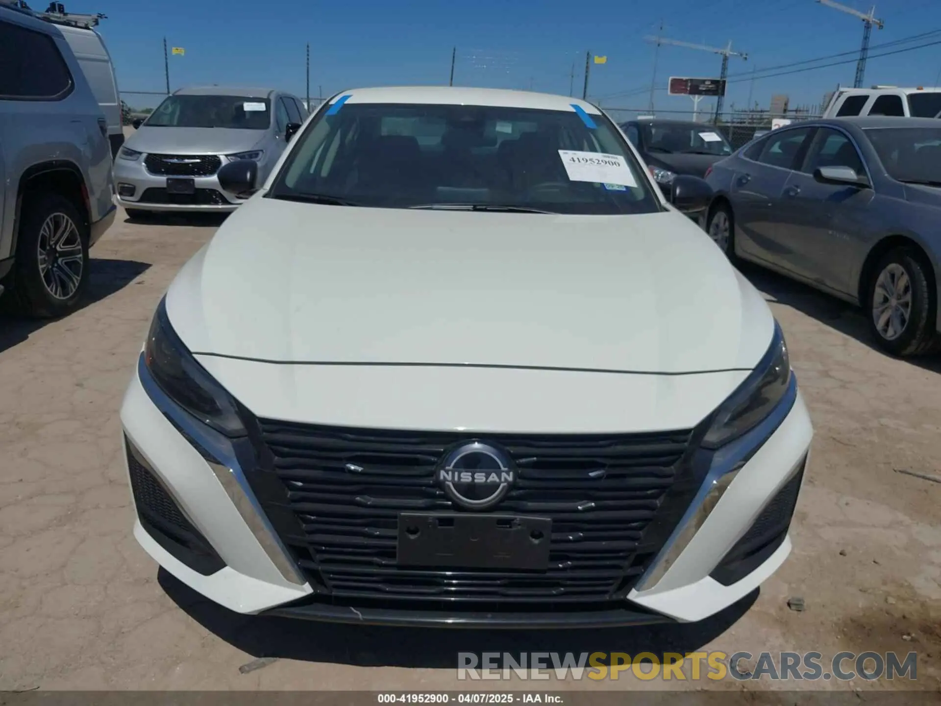 6 Photograph of a damaged car 1N4BL4DV2SN331784 NISSAN ALTIMA 2025