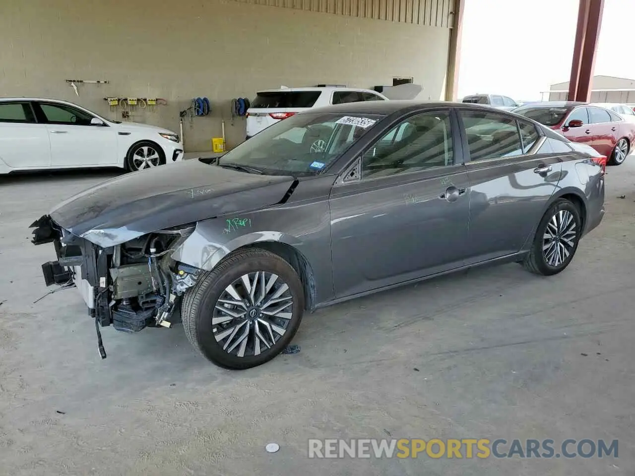 1 Photograph of a damaged car 1N4BL4DV2SN338704 NISSAN ALTIMA 2025