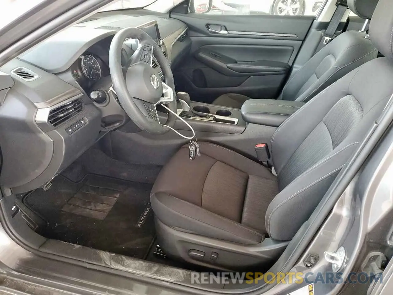 7 Photograph of a damaged car 1N4BL4DV2SN338704 NISSAN ALTIMA 2025