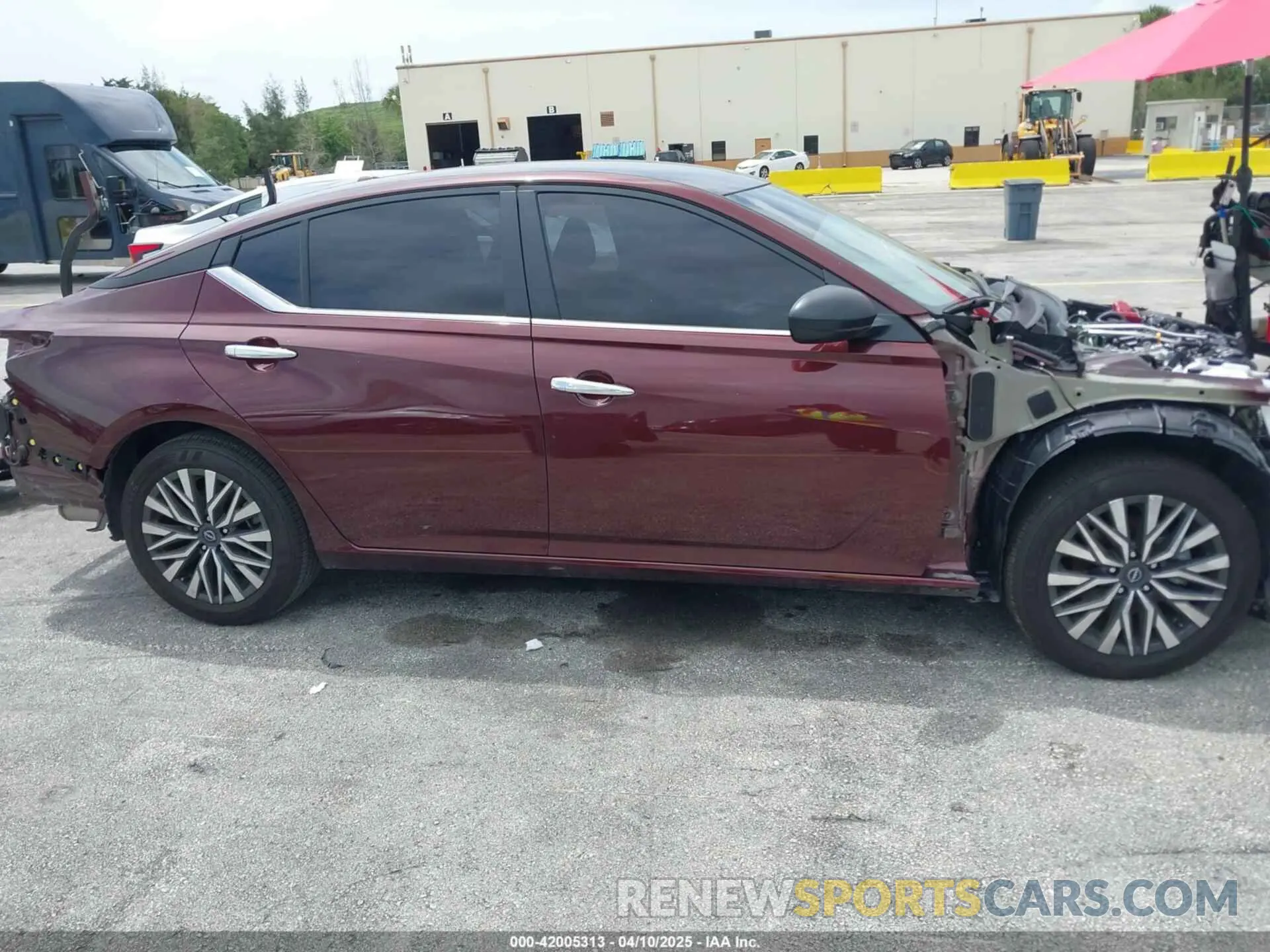 13 Photograph of a damaged car 1N4BL4DV2SN341926 NISSAN ALTIMA 2025