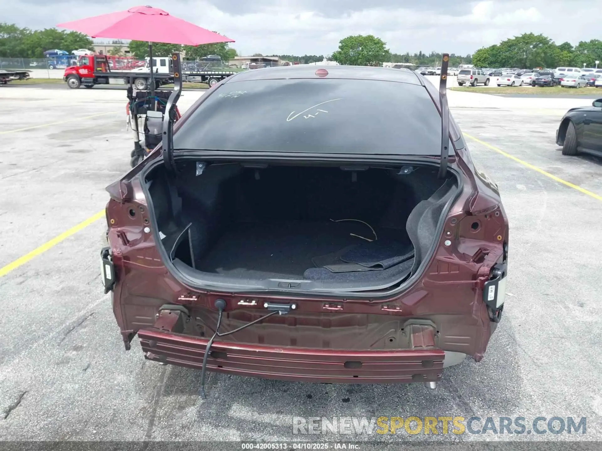 16 Photograph of a damaged car 1N4BL4DV2SN341926 NISSAN ALTIMA 2025