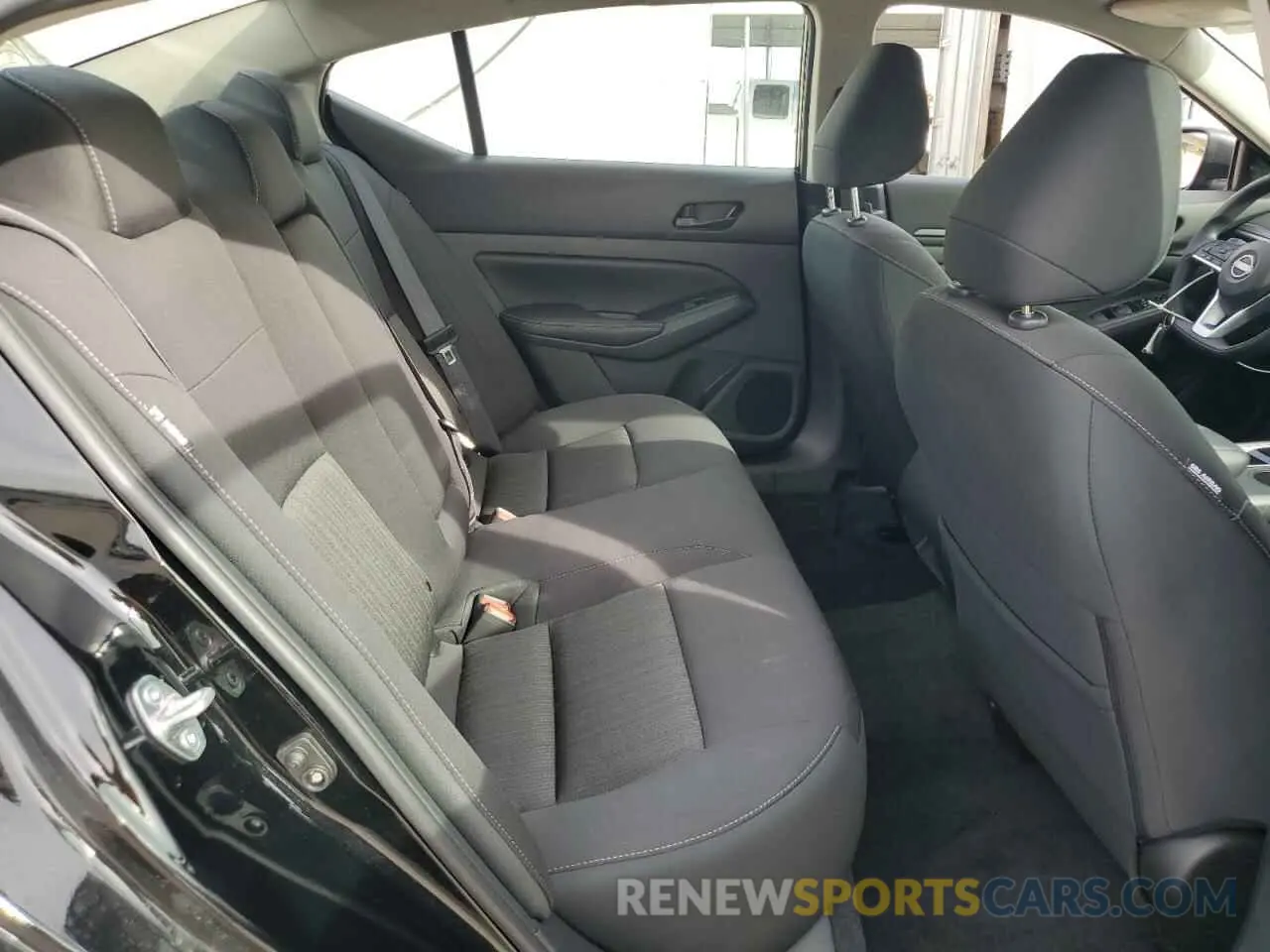 10 Фотография поврежденного автомобиля 1N4BL4DV2SN355549 NISSAN ALTIMA 2025