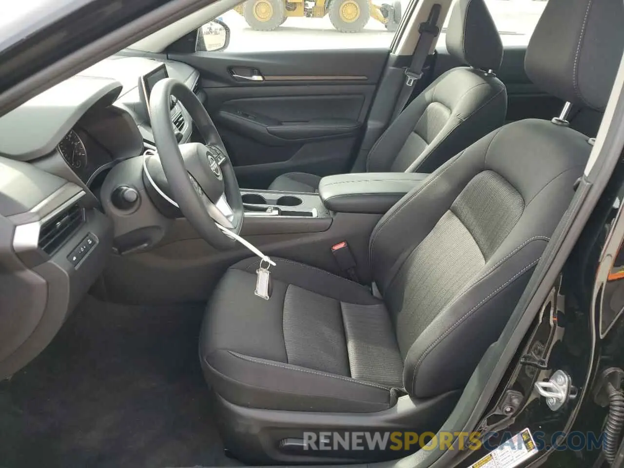 7 Фотография поврежденного автомобиля 1N4BL4DV2SN355549 NISSAN ALTIMA 2025
