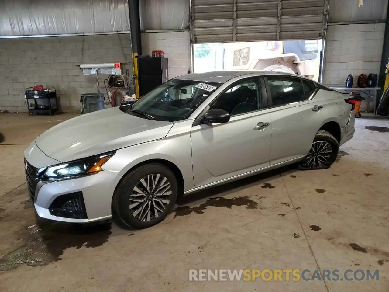 1 Photograph of a damaged car 1N4BL4DV2SN372285 NISSAN ALTIMA 2025